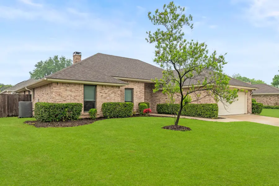 3737 Rolling Meadows Drive, Bedford, TX 76021 - #2