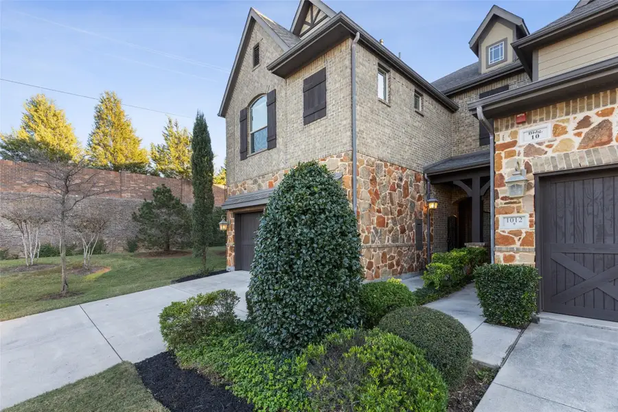 1014 Brook Forest Lane, Euless, TX 76039 - #2