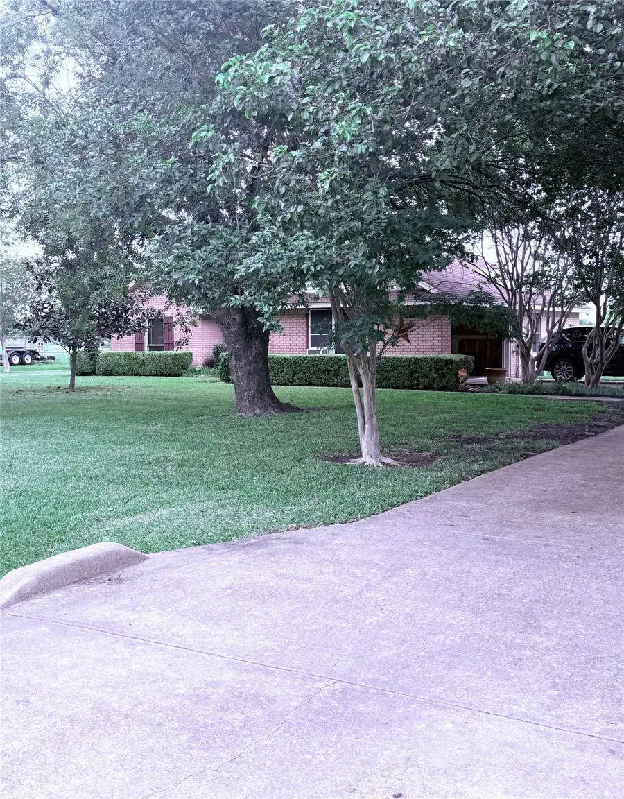 202 Castleridge Drive, Red Oak, TX 75154 - #2