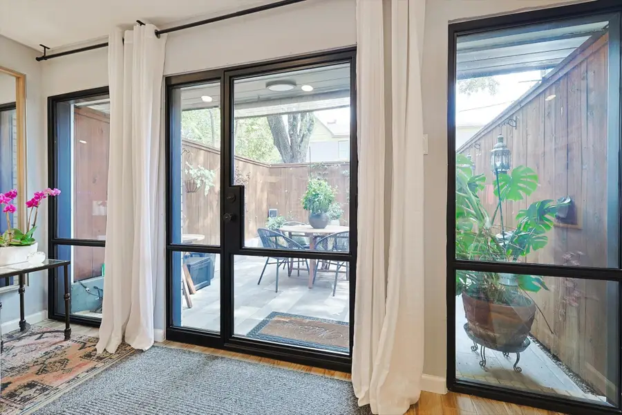 3637 Hawthorne Avenue, Dallas, TX 75219 - #3