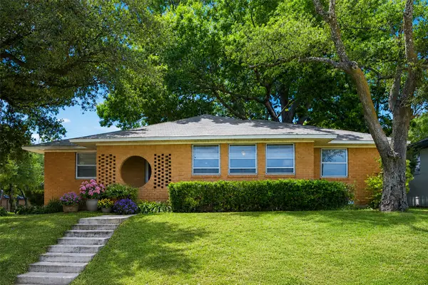 635 Classen Drive, Dallas, TX 75218