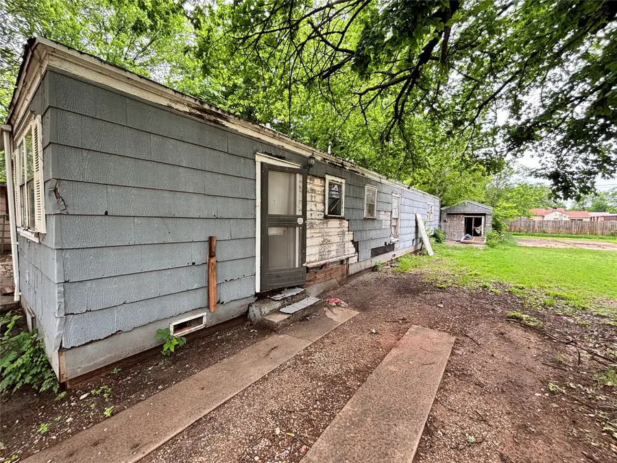 1503 N 8th Street, Wichita Falls, TX 76306 - #2