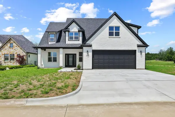 299 Bent Oak Dr., Pottsboro, TX 75076