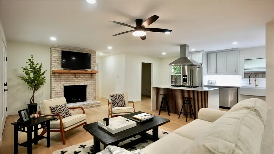 9920 Greenfield Drive, Dallas, TX 75238 - #2