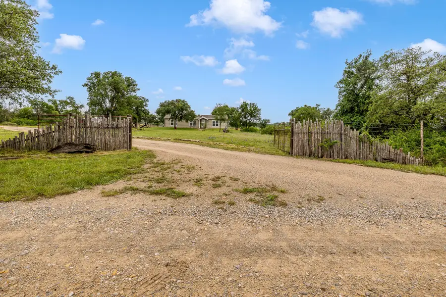 224 Rocky Hill Road, Brownwood, TX 76801 - #2