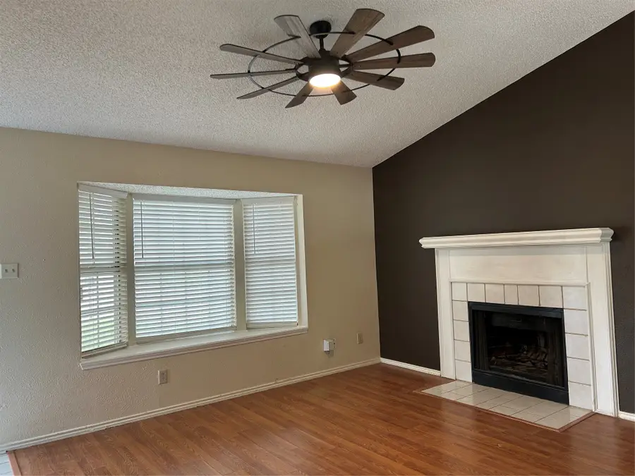 4632 Waterway Drive N, Fort Worth, TX 76137 - #3