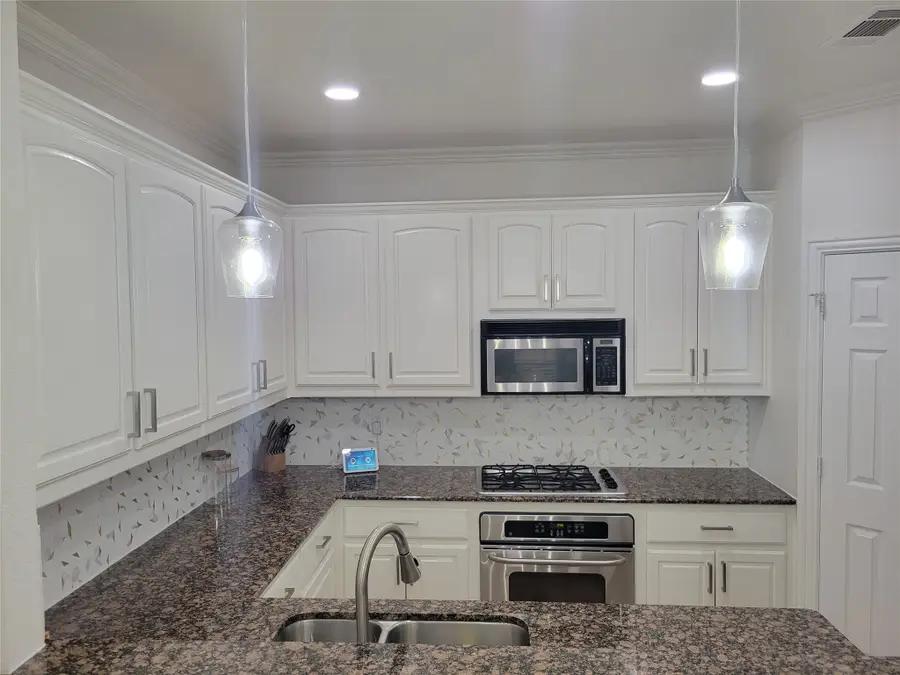 4263 Towne Lake Court, Irving, TX 75061 - #2