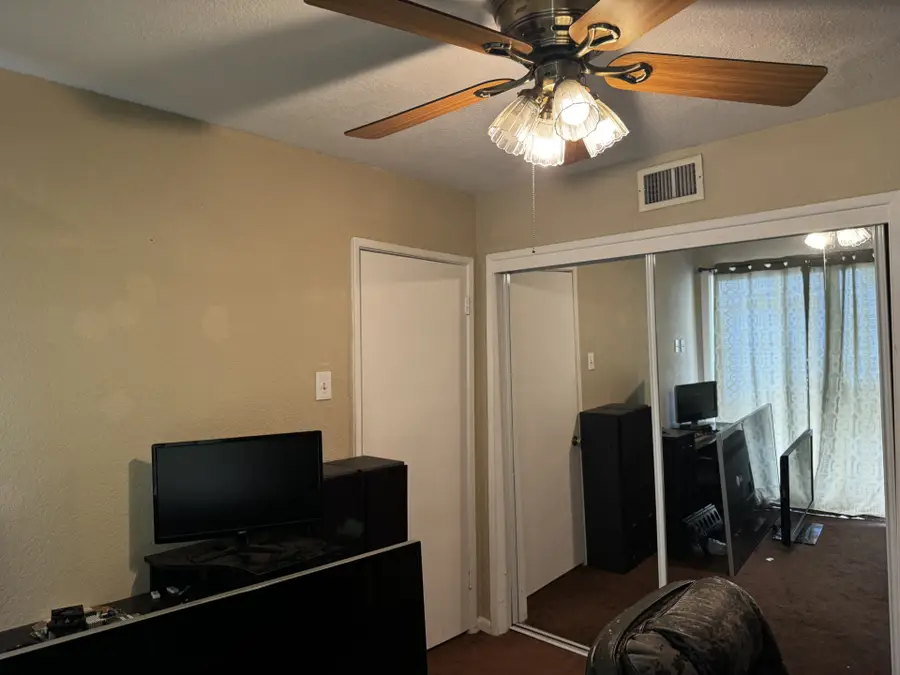 2618 Hearthstone Drive, Farmers Branch, TX 75234 - #2