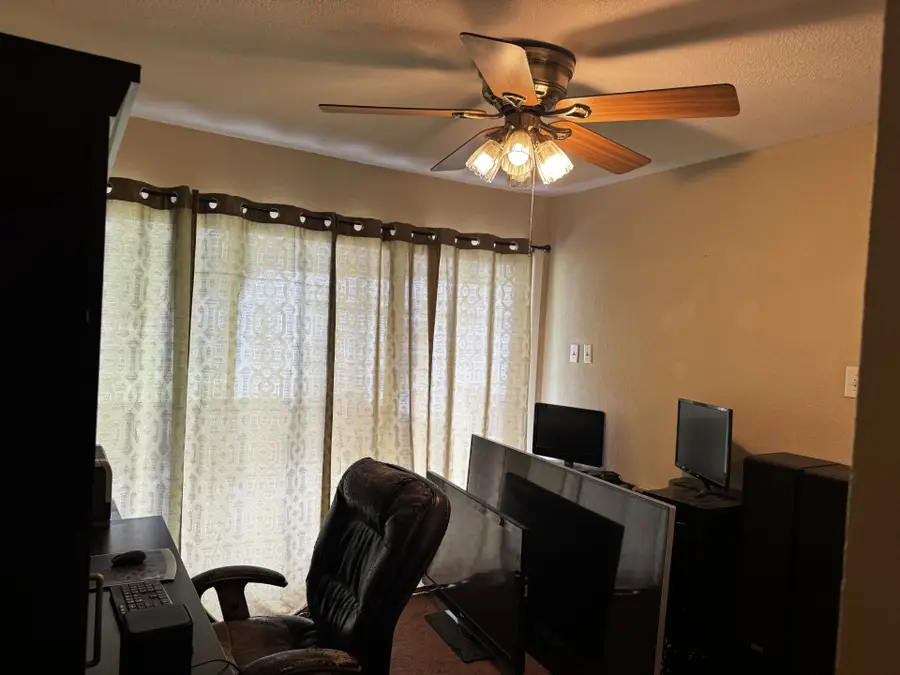 2618 Hearthstone Drive, Farmers Branch, TX 75234 - #3