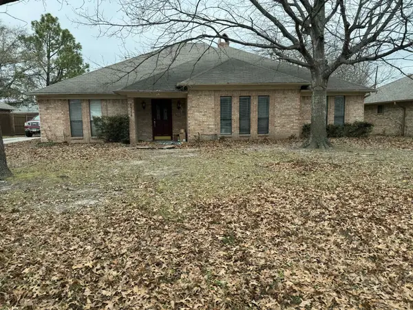 1316 Edna Street, Commerce, TX 75428