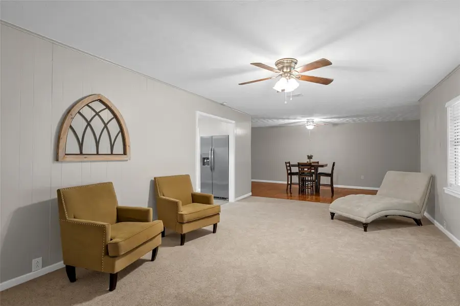 607 E Pine Street, West, TX 76691 - #2