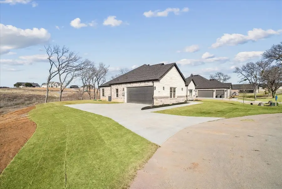 340 Slimp Bluff, Azle, TX 76020 - #2