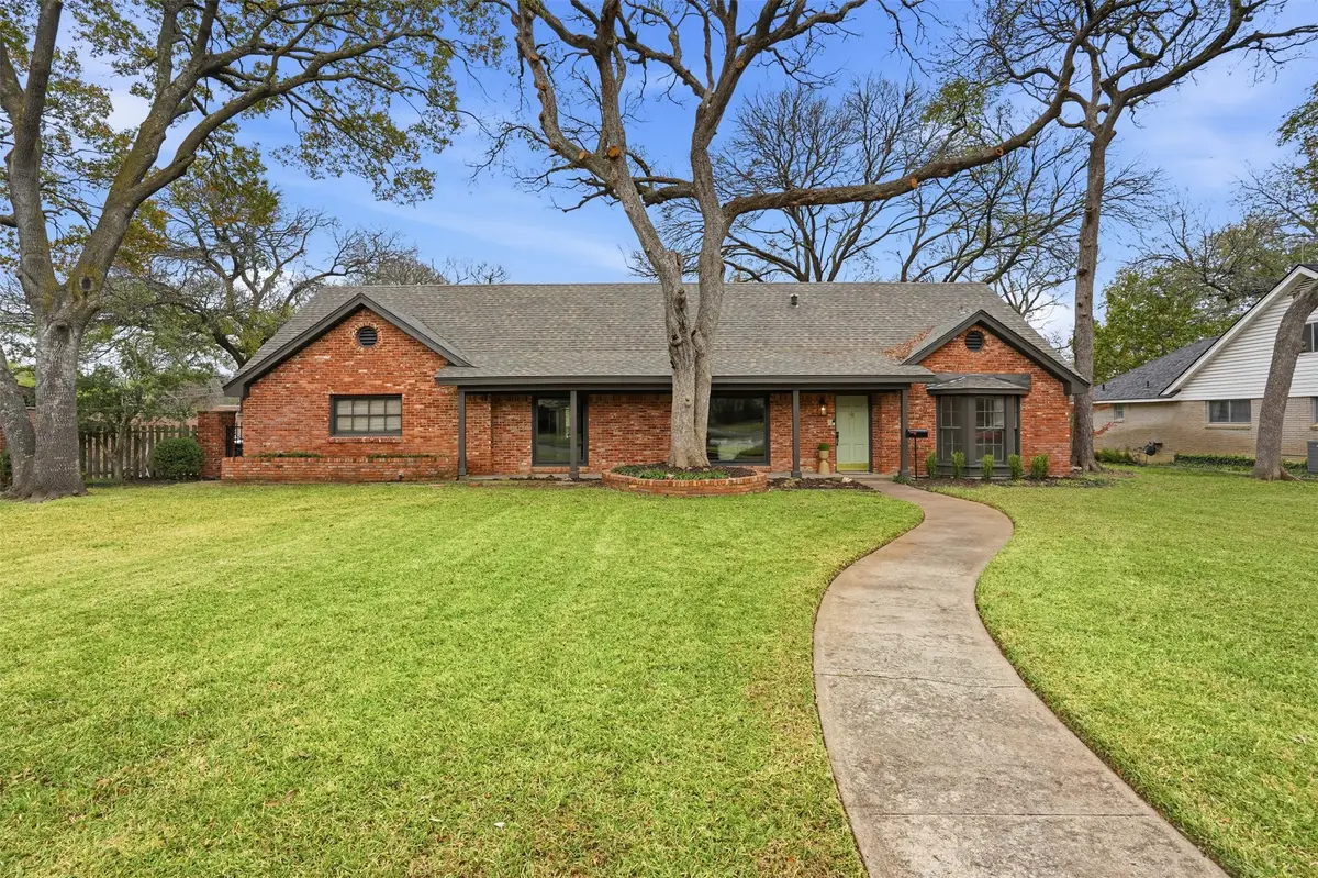 8625 Marys Creek Drive, Benbrook, TX 76116 - #1
