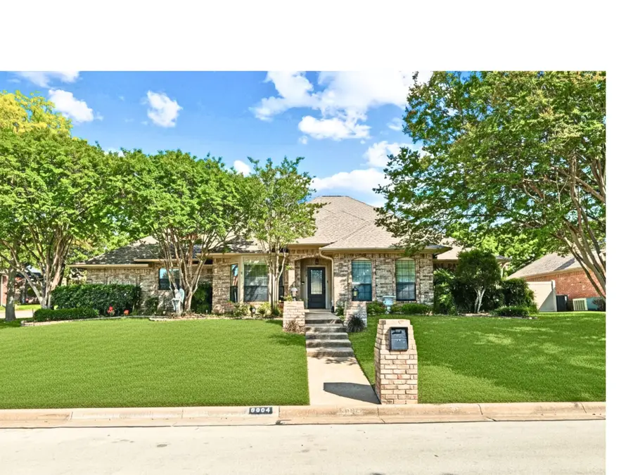 6004 Lakehurst Drive, Arlington, TX 76016 - #2