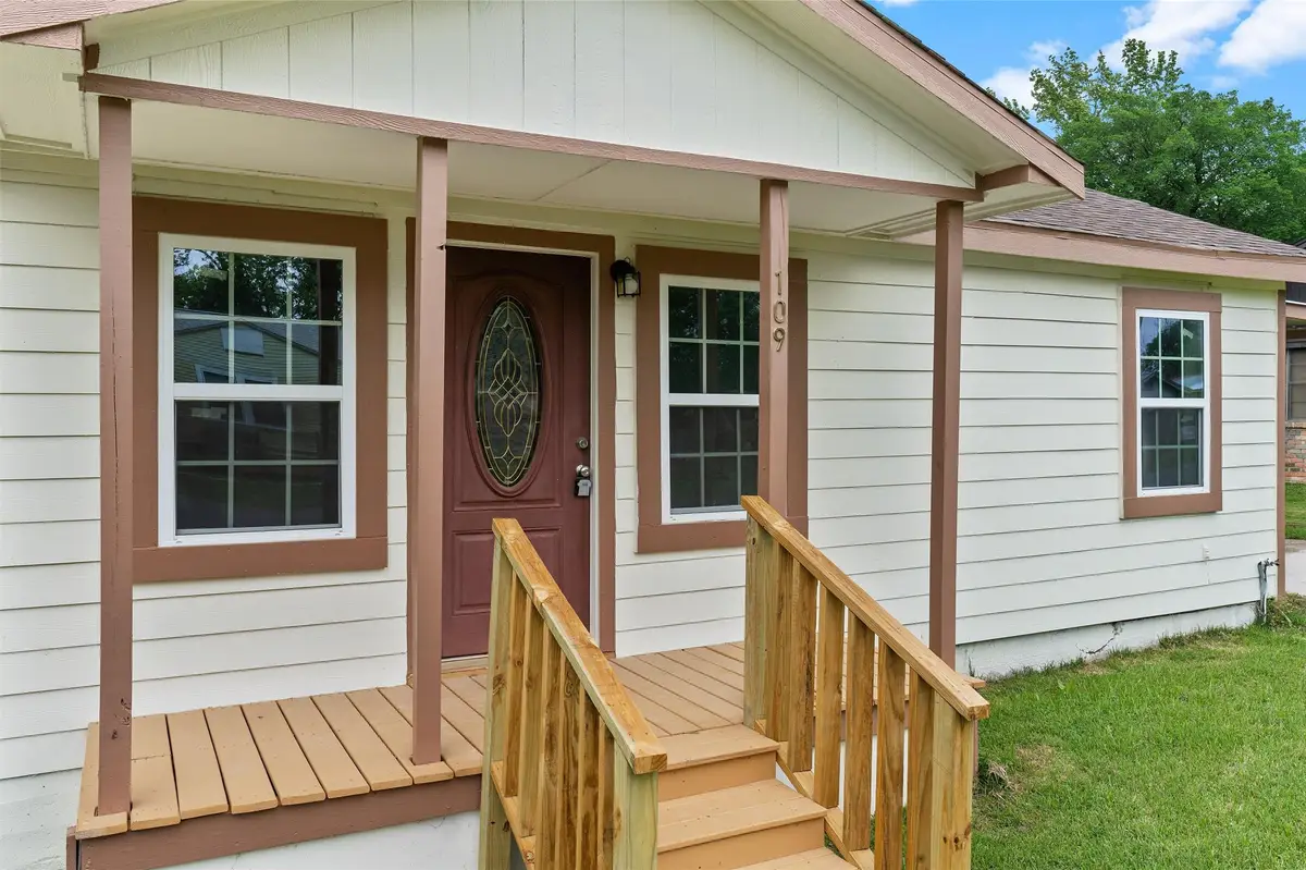 109 W Sedberry, Jefferson, TX 75657 - #1