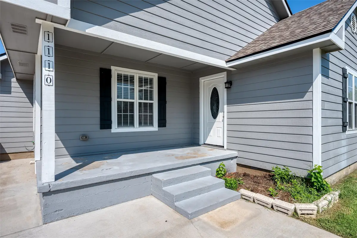 1110 N Ross Avenue, Sherman, TX 75090 - #1