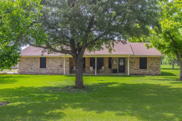 1608 Sunset Road, Robinson, TX 76706
