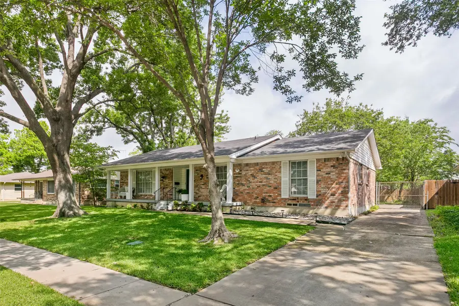 710 Brentwood Lane, Richardson, TX 75080 - #2