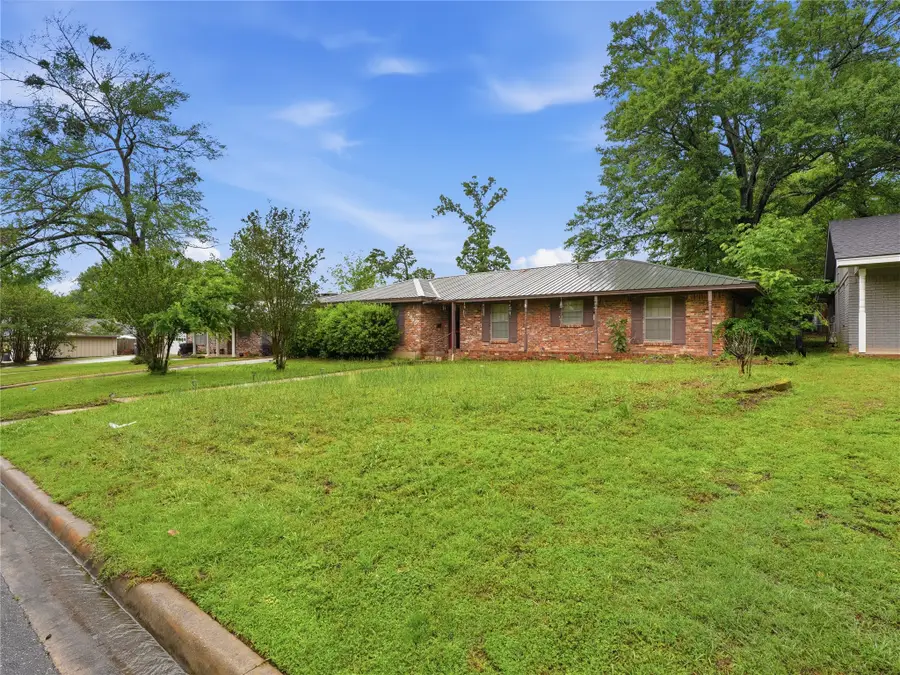 2845 Hubbard Street, Paris, TX 75460 - #2