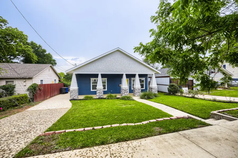 210 W Oak Street, Mansfield, TX 76063 - #3