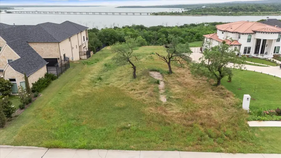 1047 Mallard Pointe Drive, Grand Prairie, TX 75104 - #2