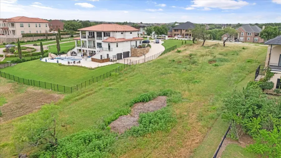 1047 Mallard Pointe Drive, Grand Prairie, TX 75104 - #3