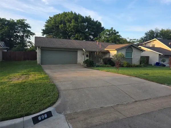 608 Shelmar Drive, Euless, TX 76039