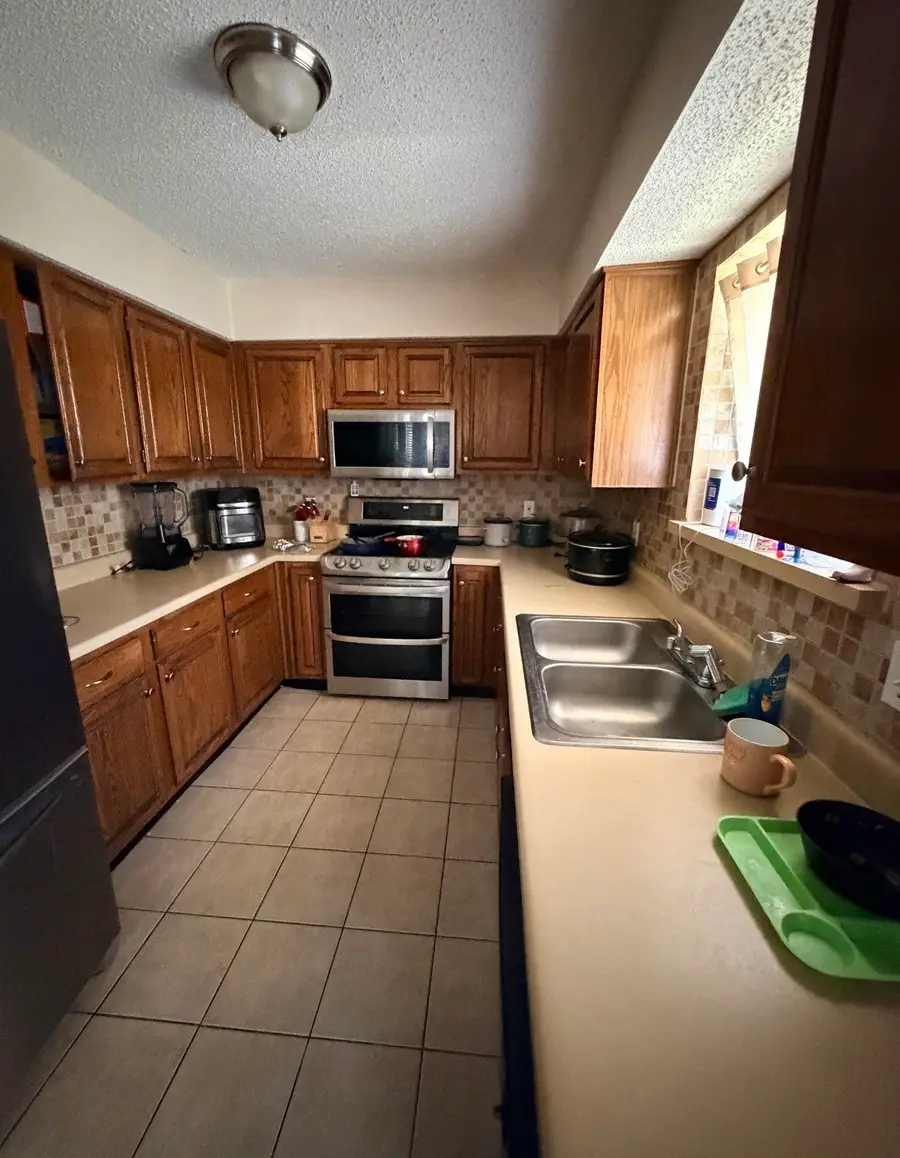 951 Brookside Drive, Cedar Hill, TX 75104 - #3