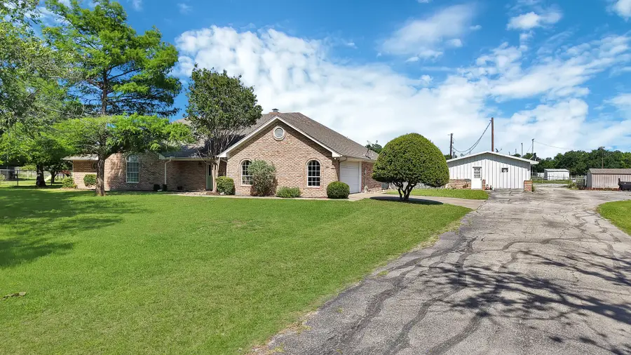 1815 Newport Road, Weatherford, TX 76086 - #2