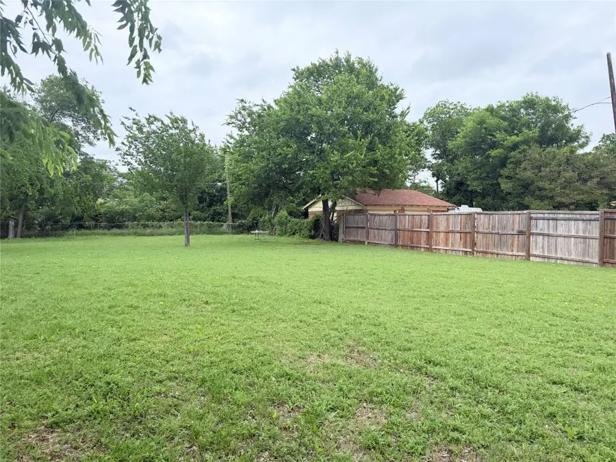 5633 Oak Grove Road N, Fort Worth, TX 76134 - #2