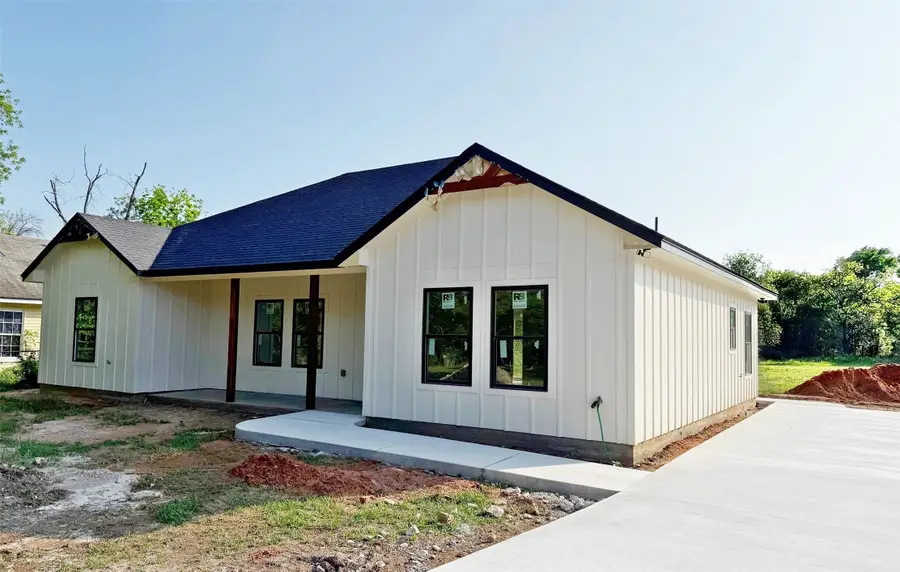 3320 N 27th Street, Waco, TX 76708 - #3