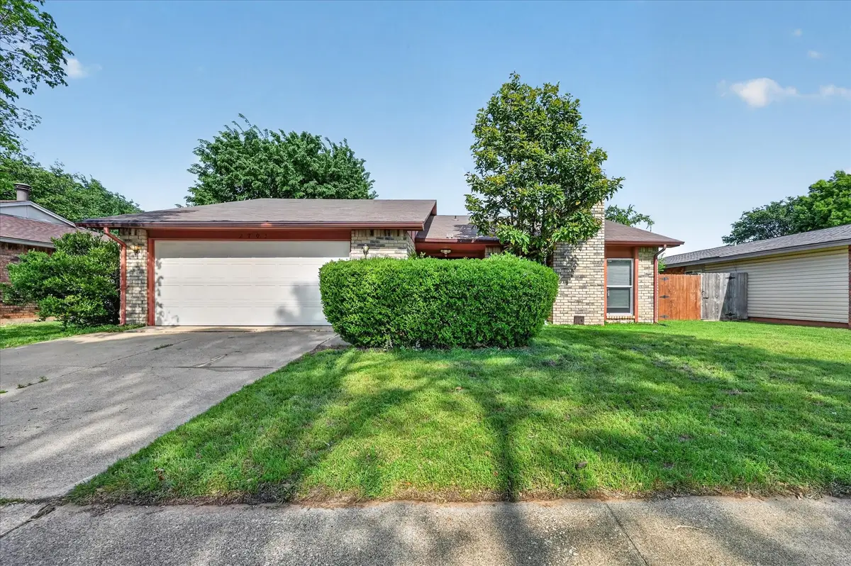 2705 Treeview Drive, Arlington, TX 76016 - #1