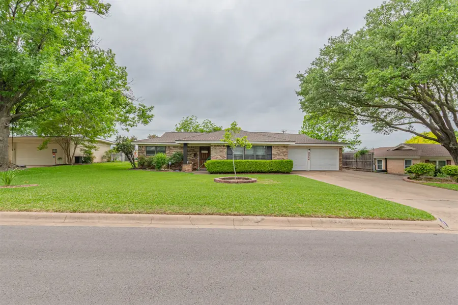 3924 Westerly Road, Benbrook, TX 76116 - #2