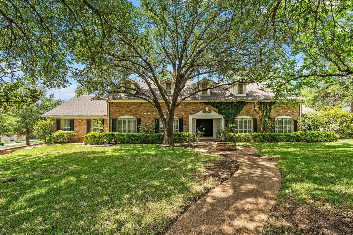 8941 Raven Drive, Woodway, TX 76712 - #1