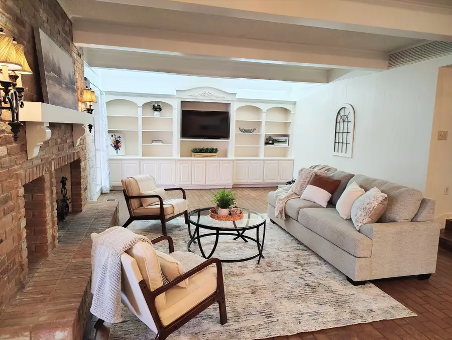 8941 Raven Drive, Woodway, TX 76712 - #2