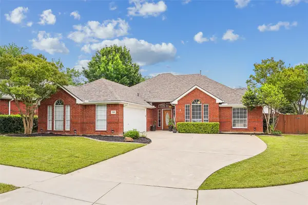 9208 Winslow Court, North Richland Hills, TX 76182