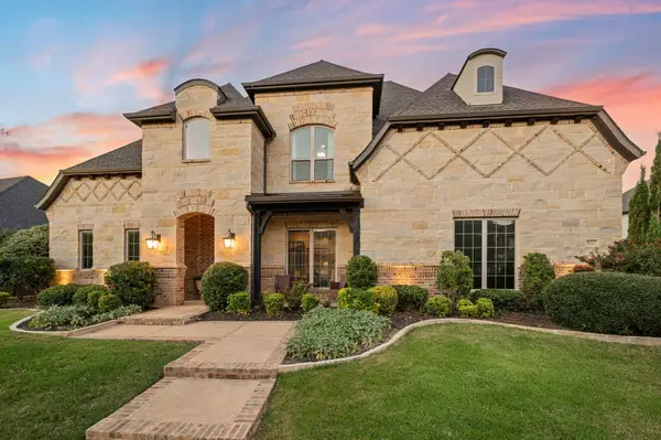 908 Lake Carillon Lane, Southlake, TX 76092