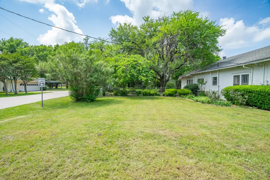 604 S Pearl Street, Trenton, TX 75490 - #3