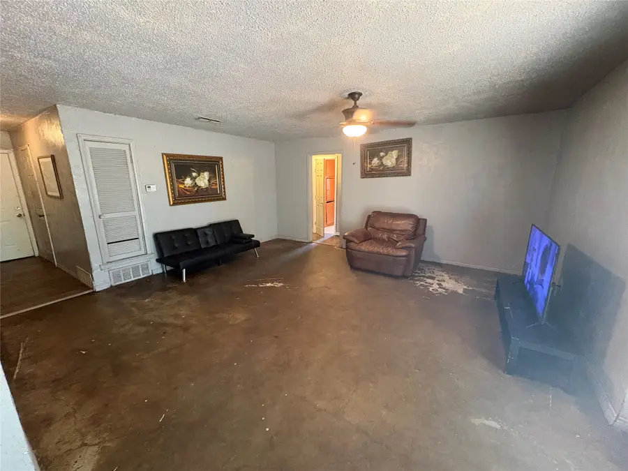 6720 Trailwood Drive, Forest Hill, TX 76140 - #2