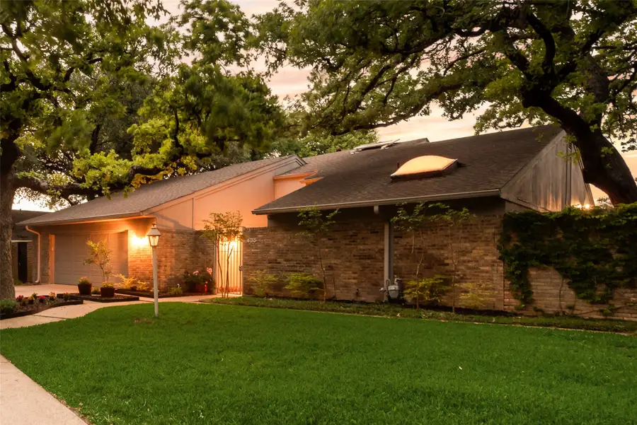 435 W Northgate Drive, Irving, TX 75062 - #2