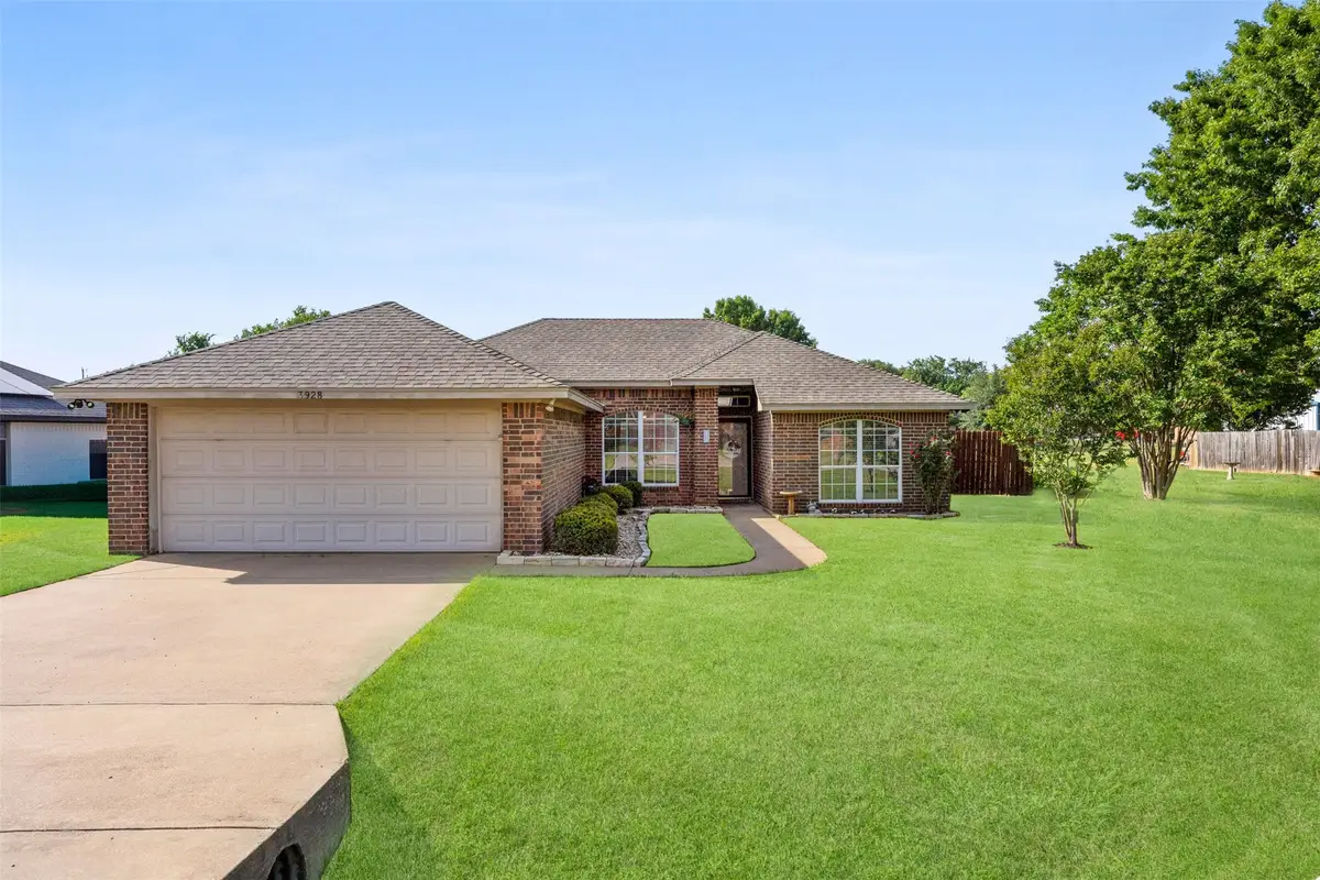 3928 Country Meadows Circle, Granbury, TX 76049 - #1