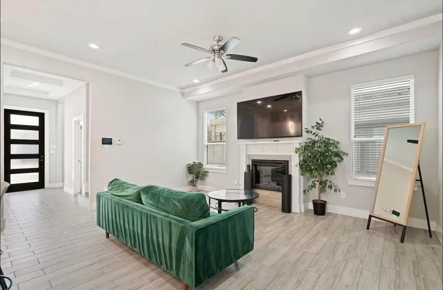 3351 Canada Drive, Dallas, TX 75212 - #2