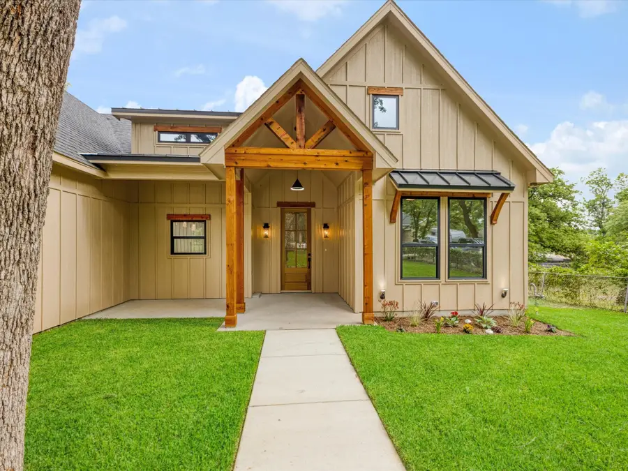 314 W Mistletoe Drive, Kennedale, TX 76060 - #2