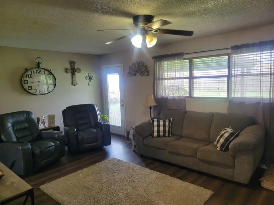 4310 Brookdale Drive, Brownwood, TX 76801 - #3