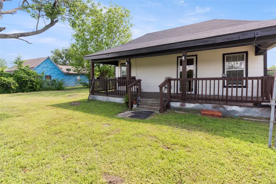 300 S Wall Street, Itasca, TX 76055 - #2