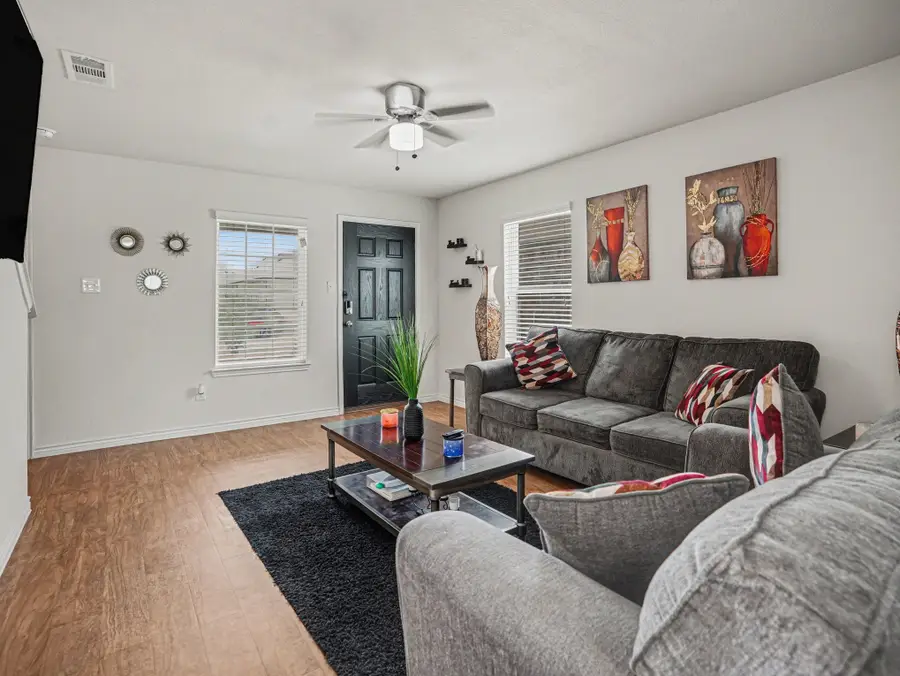 1708 Blue Jay Drive, Ennis, TX 75119 - #3