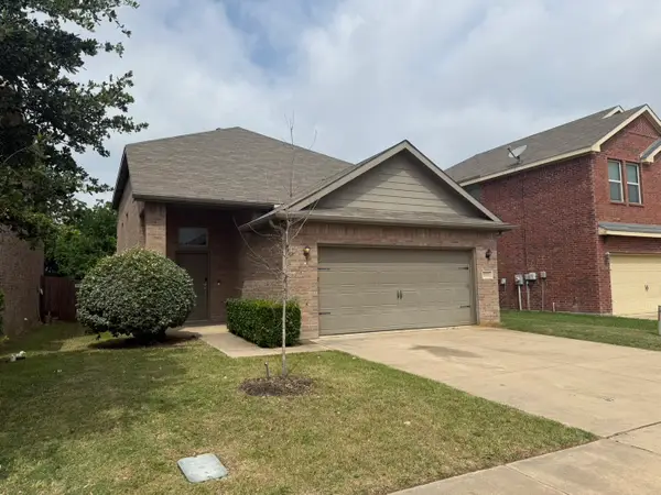 5548 Thunder Bay Drive, Fort Worth, TX 76119