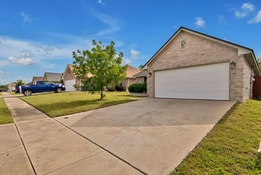 4025 Saint Christian Street, Fort Worth, TX 76119 - #2