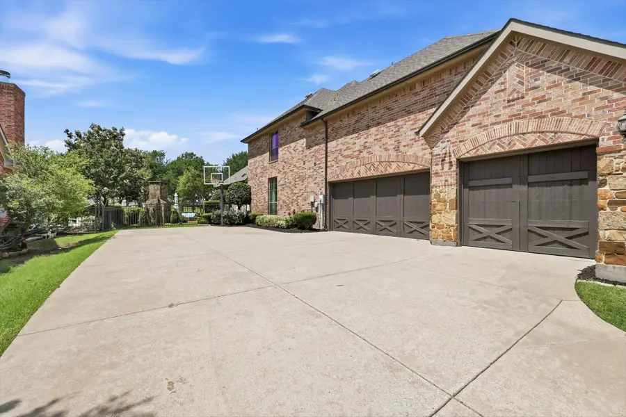 8810 Crockett Drive, Argyle, TX 76226 - #2