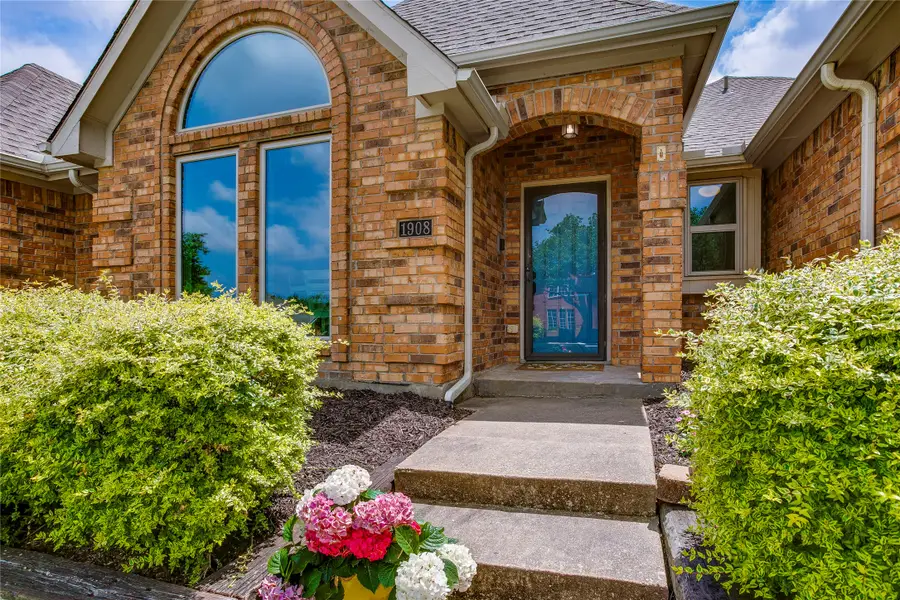 1908 Golden Trail, Carrollton, TX 75010 - #2